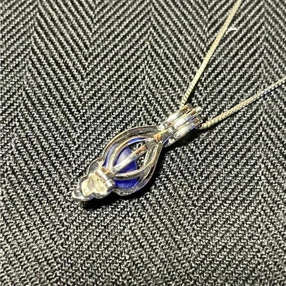 Sterling - Silver 925 18" chain with Silver Shell Pendant and Blue Sea-glass - Picture 5 of 10
